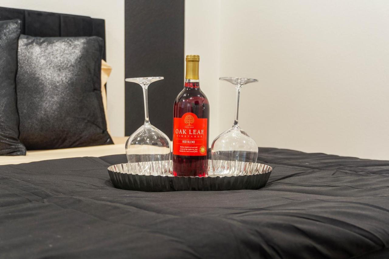 Apartamento Queen Near Downtown Free Parking *