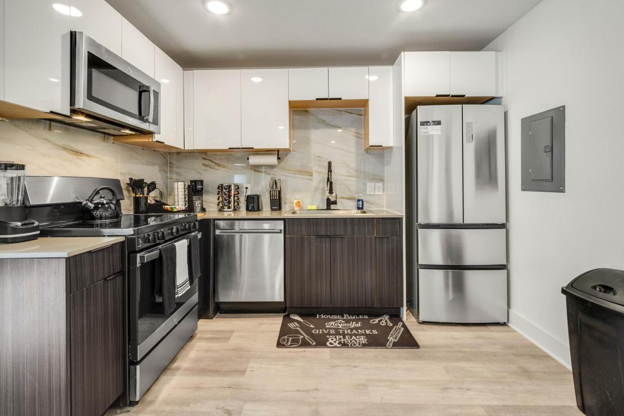 Queen Near Downtown Free Parking Apartamento